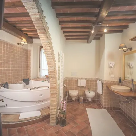 Agriturismo Selvella Çiftlik konaklama